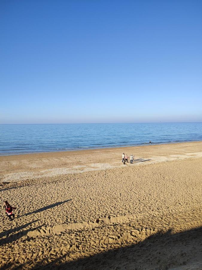 Un Nid D ' Amour Cabourg Exteriér fotografie